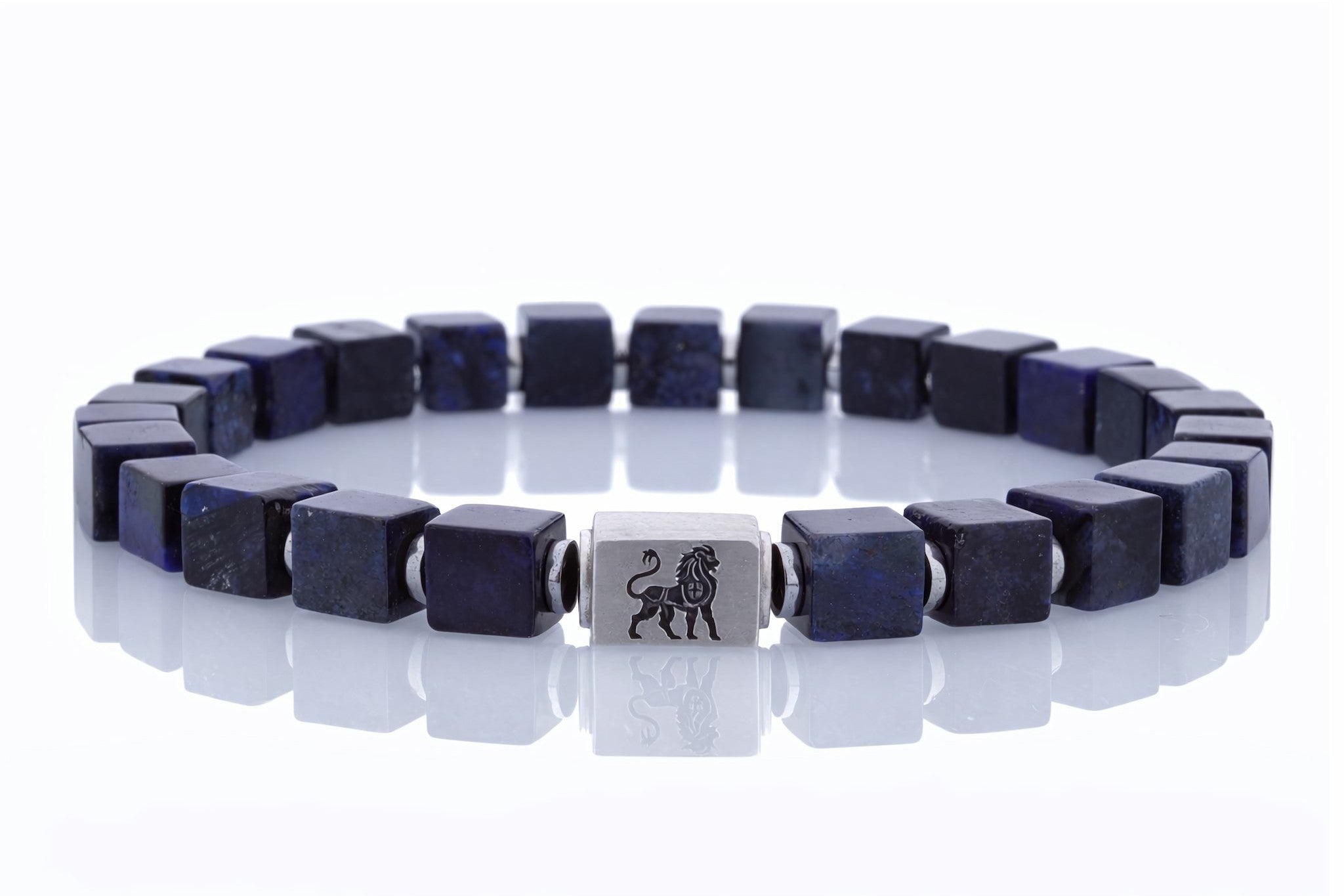 Voloria Saxum armband van dumortieriet quartz, 6 mm cube kralen en 925 sterling zilver